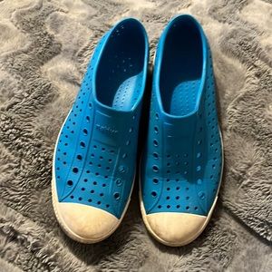 Blue size J5 Natives